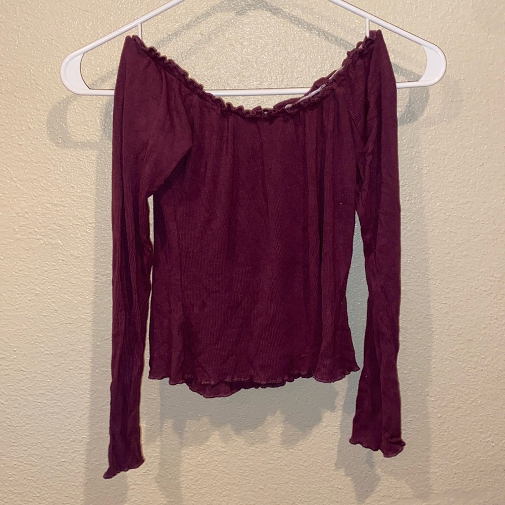 Small maroon Garage off the shoulder top.